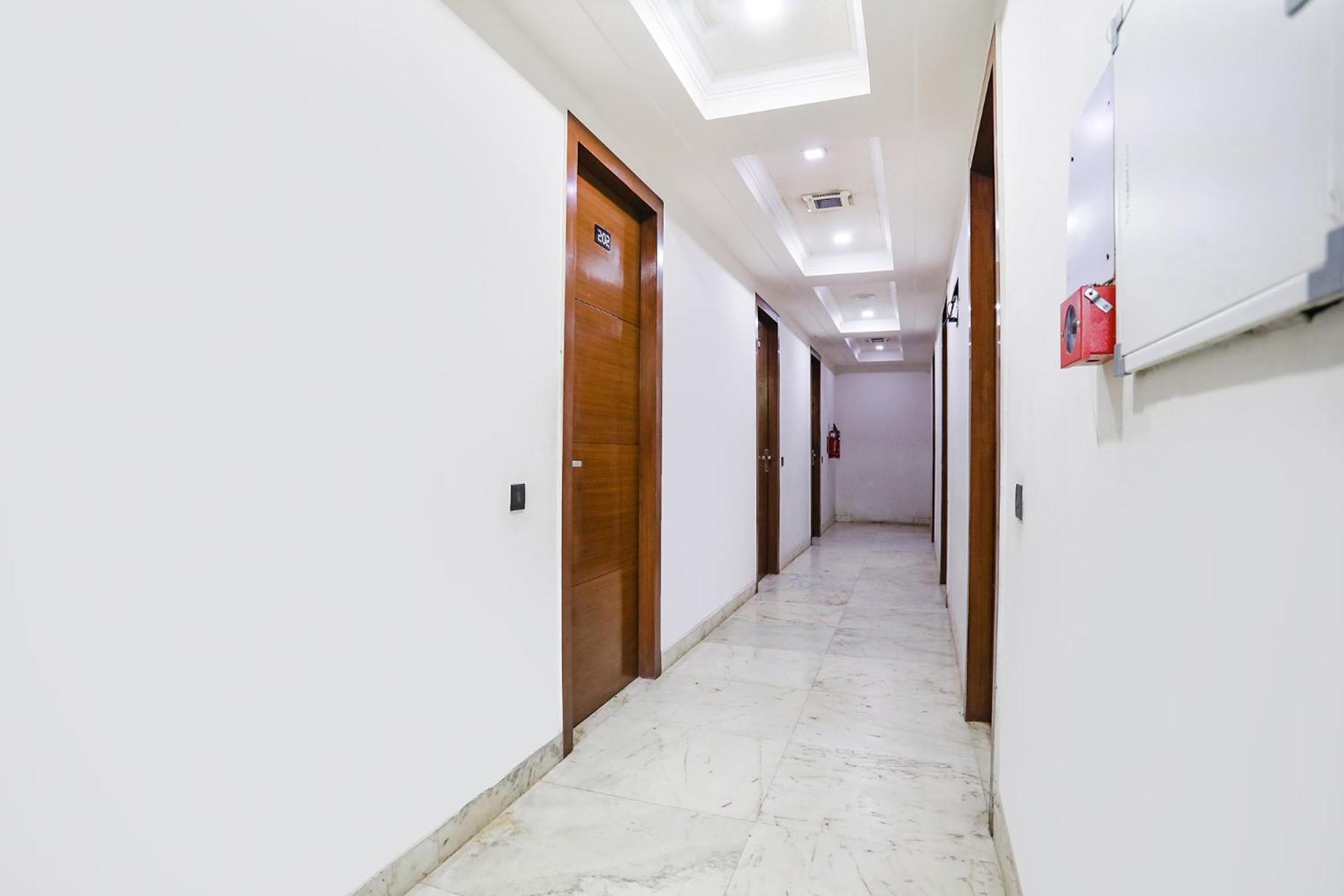 Fabhotel Grand Sparrow Tājganj 外观 照片