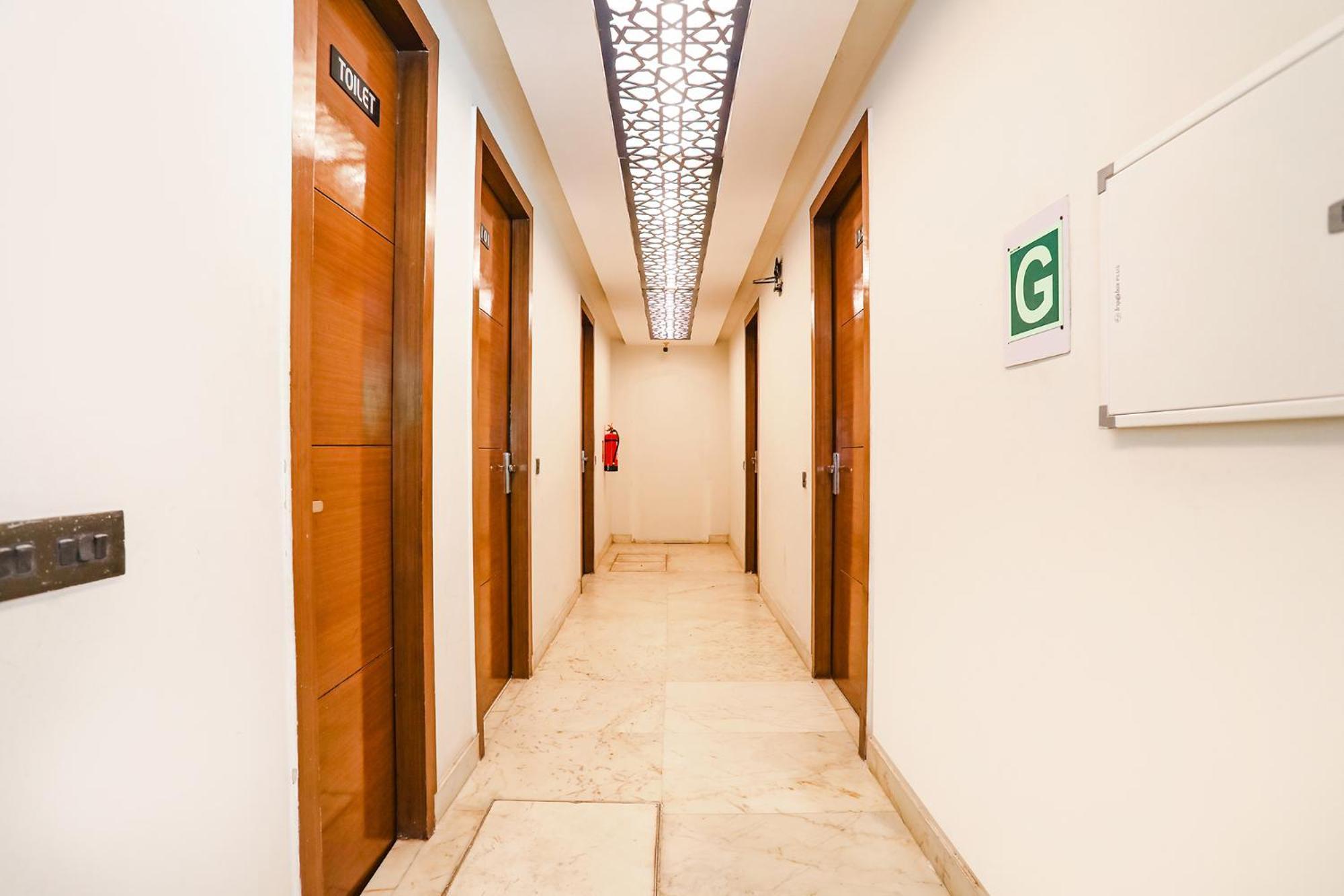 Fabhotel Grand Sparrow Tājganj 外观 照片